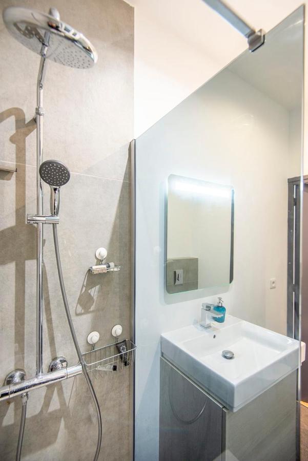 Studio In The Heart Of Marseille - Vieux Port Apartment Luaran gambar